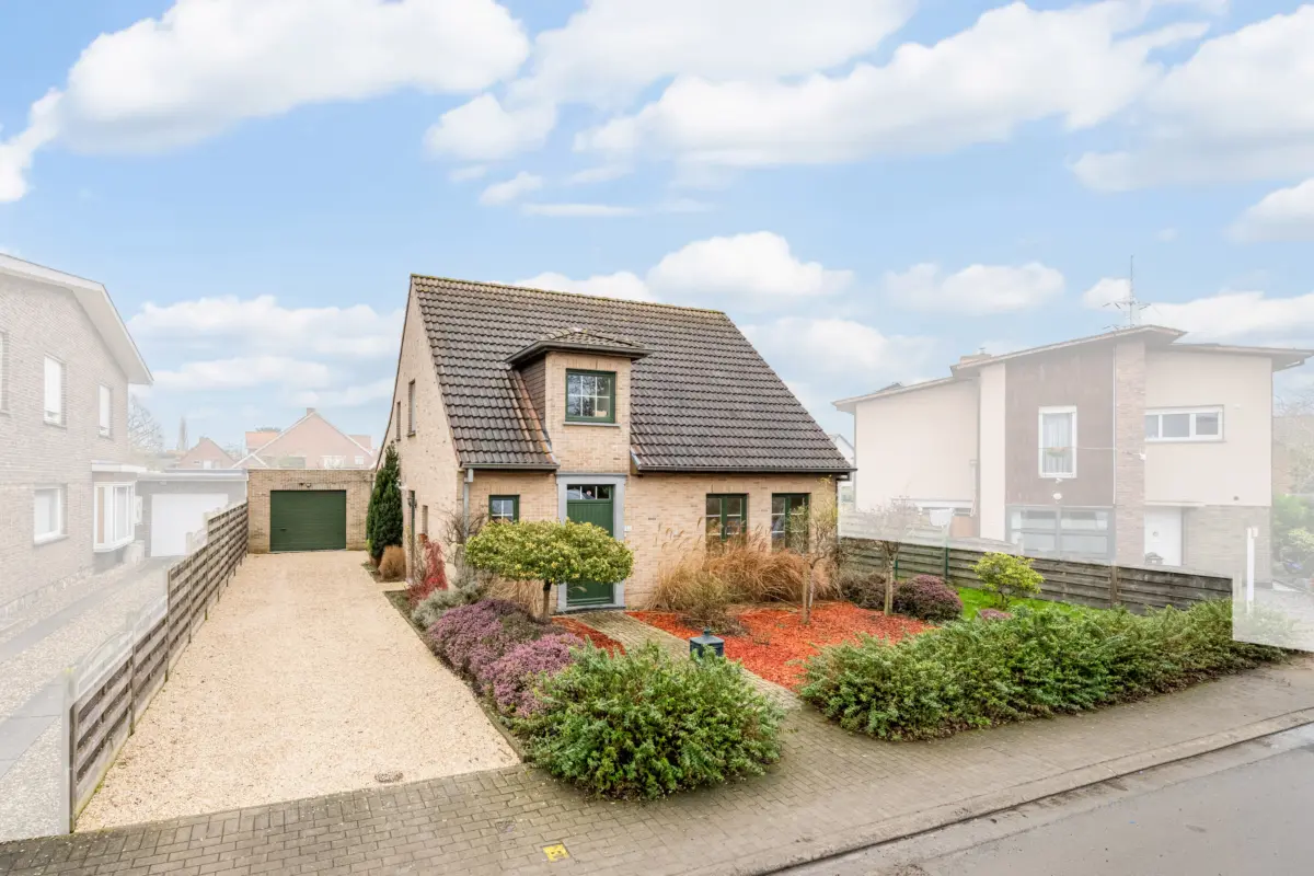 Huis te  koop in Merelbeke 9820 548000.00€ 3 slaapkamers 148.00m² - Zoekertje 668886