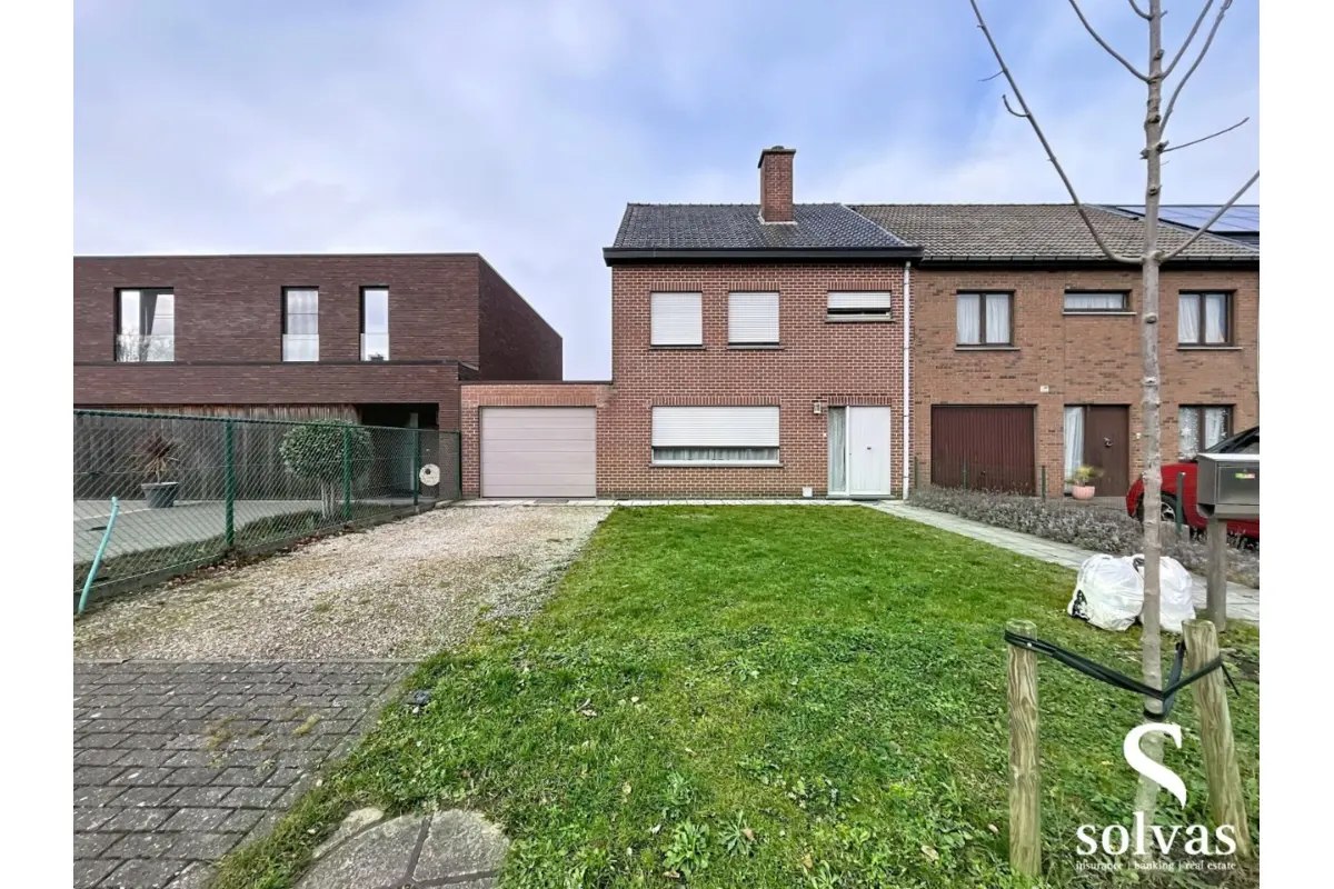 Huis te  huur in Aalter 9880 995.00€ 3 slaapkamers 215.00m² - Zoekertje 671937