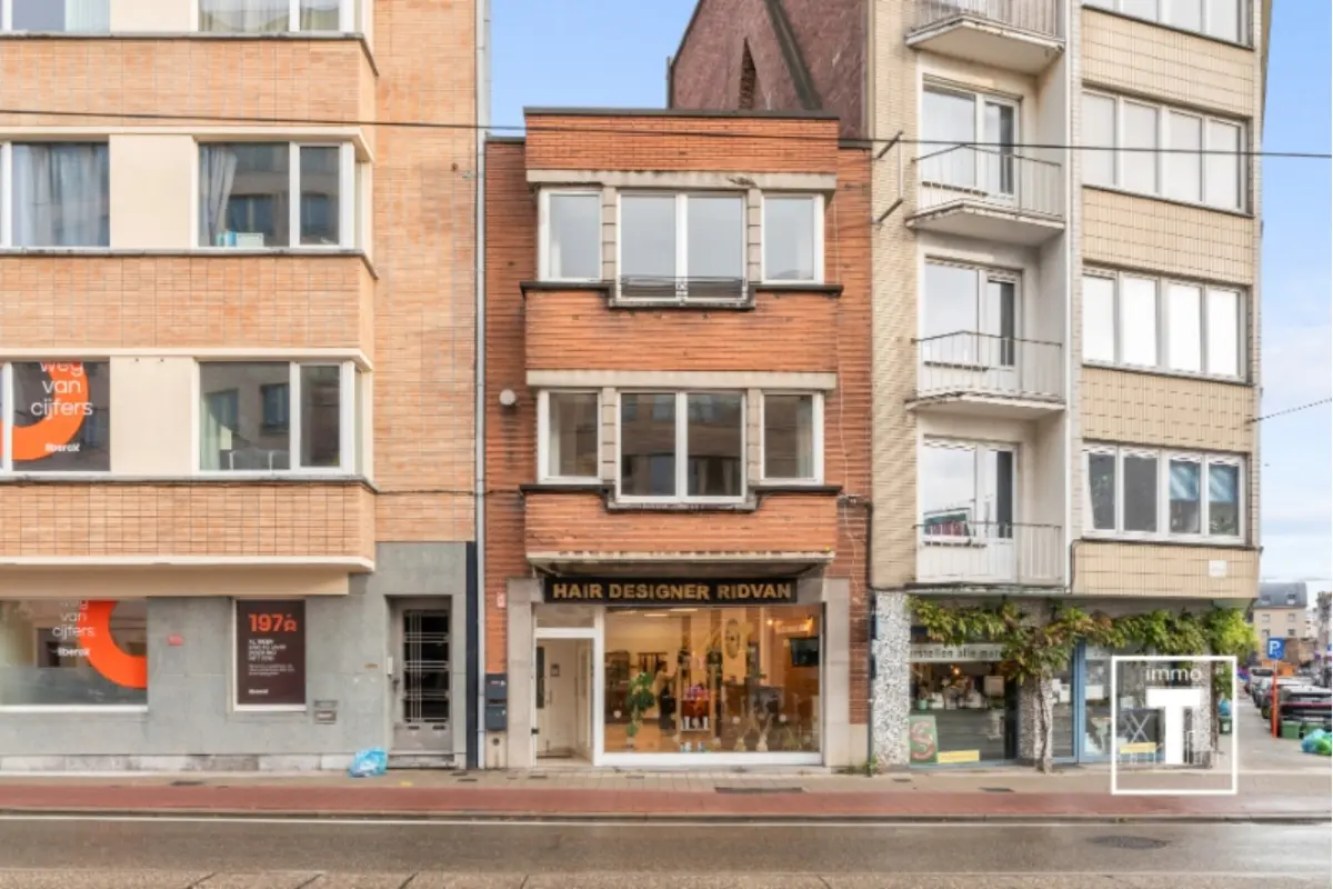 Handelszaak te  koop in Ledeberg 9050 575000.00€ 3 slaapkamers 84.00m² - Zoekertje 671651