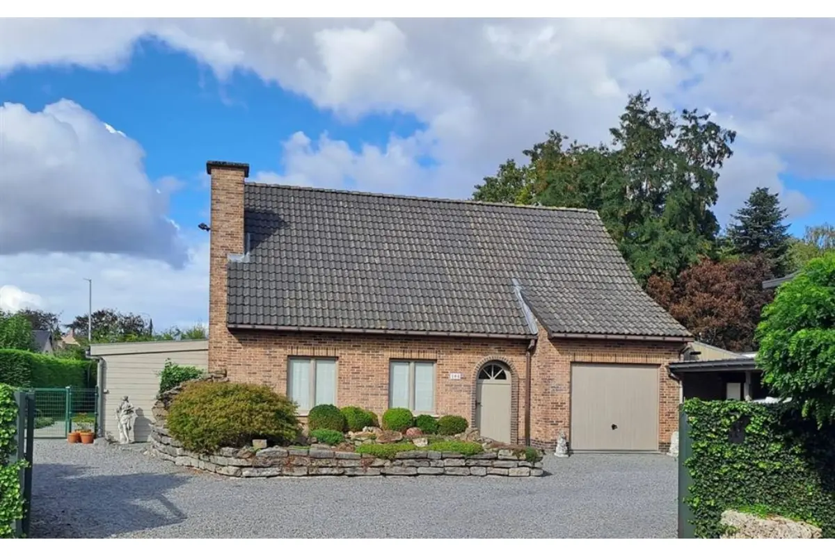 Huis te  koop in Stekene 9190 464000.00€ 3 slaapkamers m² - Zoekertje 671666