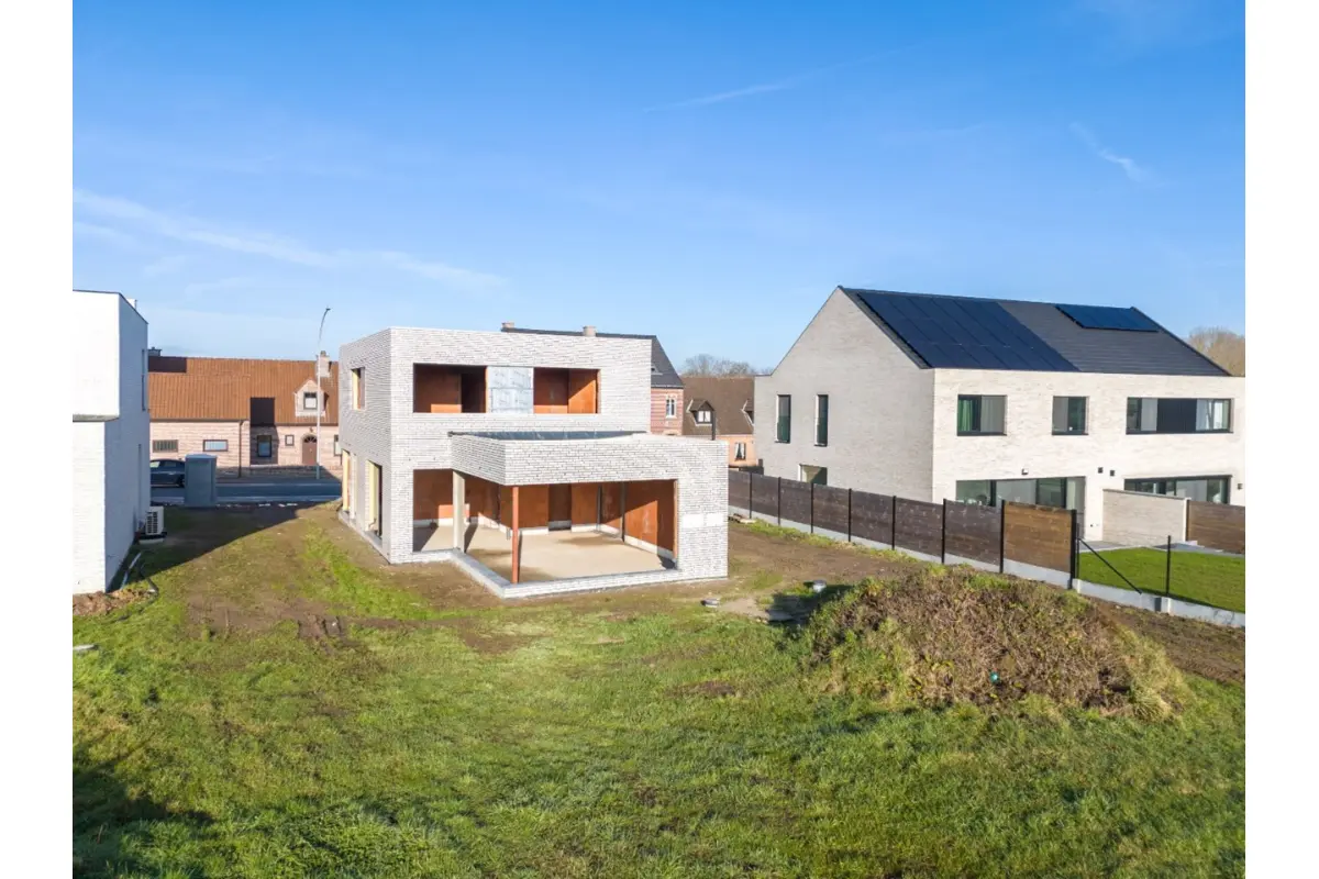 Huis te  koop in Zottegem 9620 586511.00€ 3 slaapkamers 196.00m² - Zoekertje 672323