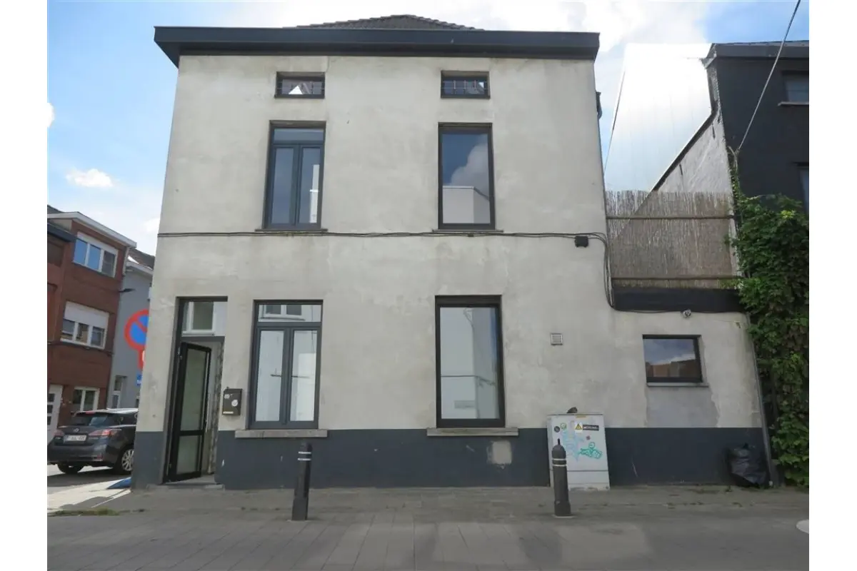 Huis te  huur in Gent 9000 1100.00€ 2 slaapkamers 84.00m² - Zoekertje 672922