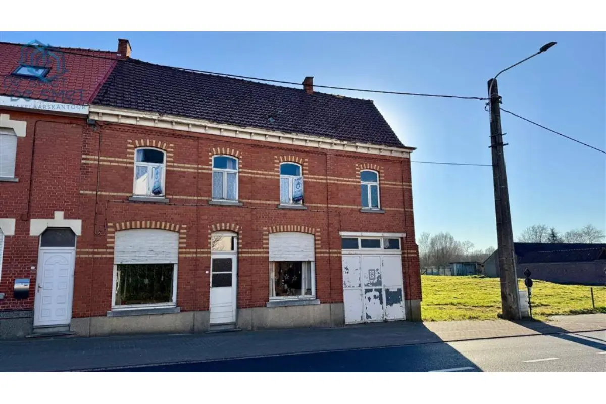 Huis te  koop in Brakel 9660 199999.00€ 5 slaapkamers 220.00m² - Zoekertje 674152