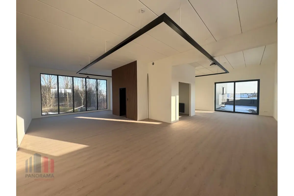 Handelszaak te  huur in Zelzate 9060 3600.00€  slaapkamers 421.00m² - Zoekertje 673538