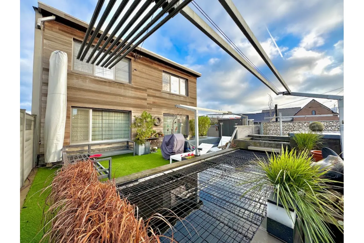 Huis te  koop in Zelzate 9060 460000.00€ 4 slaapkamers 195.00m² - Zoekertje 673247