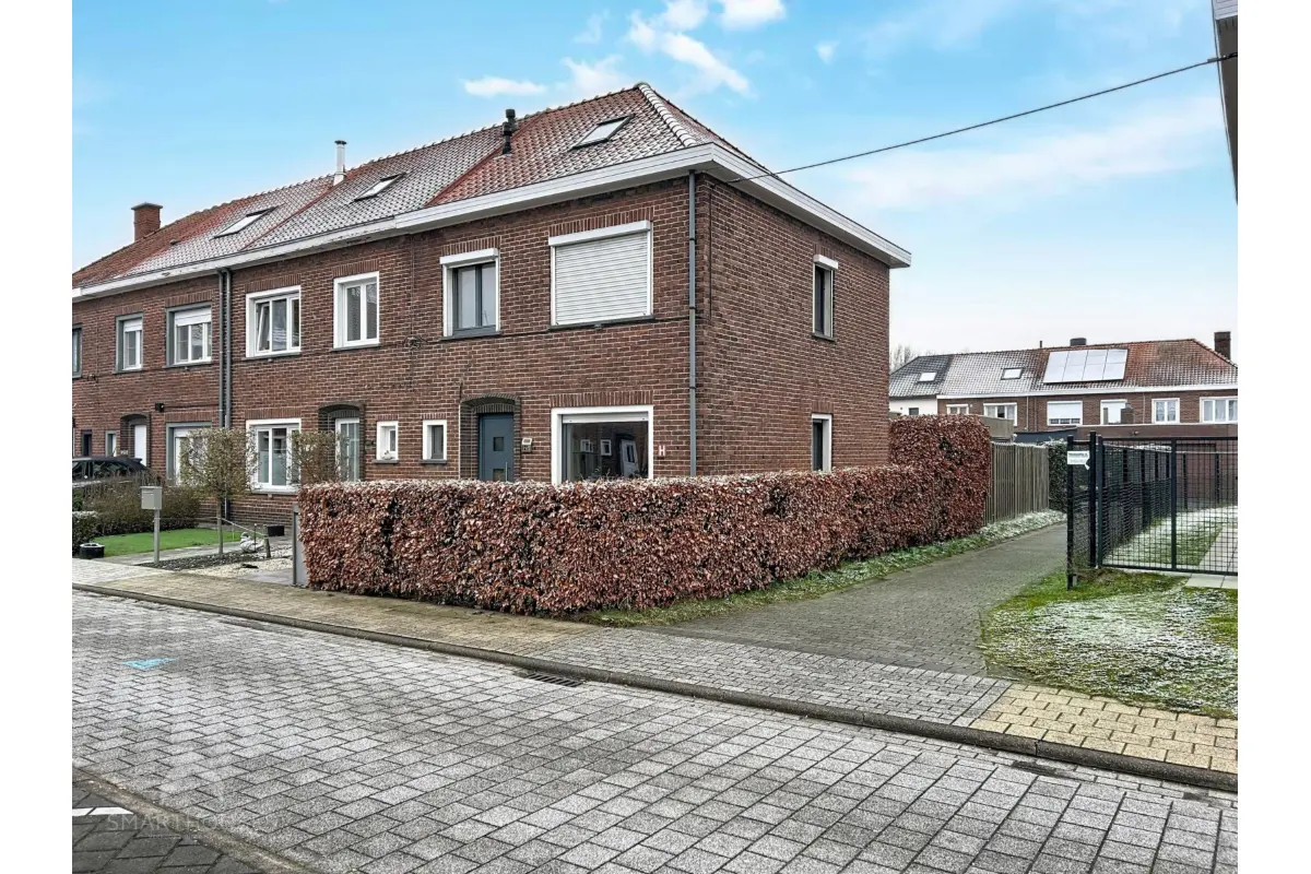 Huis te  koop in Deinze 9800 299000.00€ 3 slaapkamers 155.00m² - Zoekertje 673744