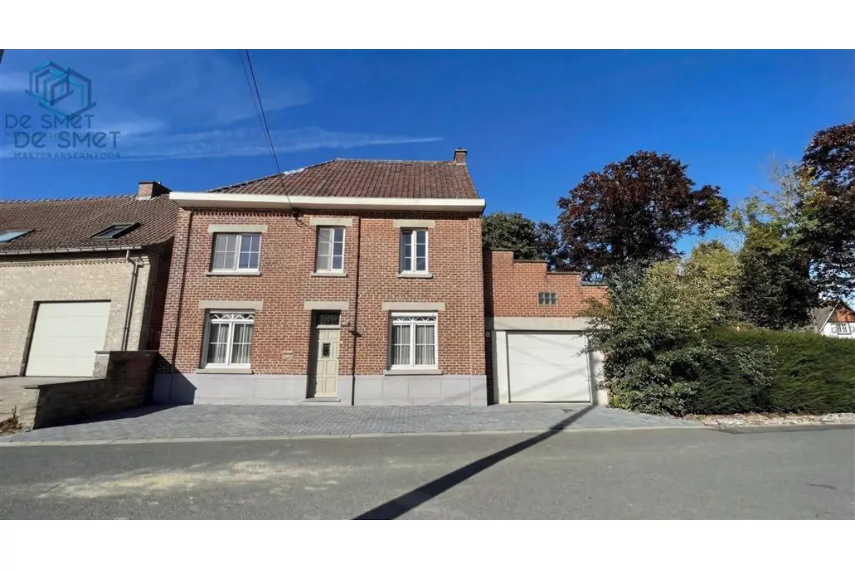 Huis te  koop in Lierde 9570 305000.00€ 3 slaapkamers 176.00m² - Zoekertje 674139