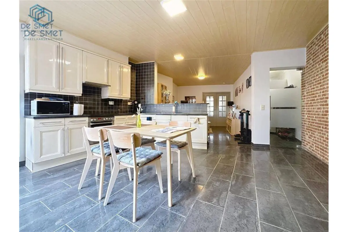 Huis te  koop in Brakel 9660 275000.00€ 4 slaapkamers 189.00m² - Zoekertje 674127