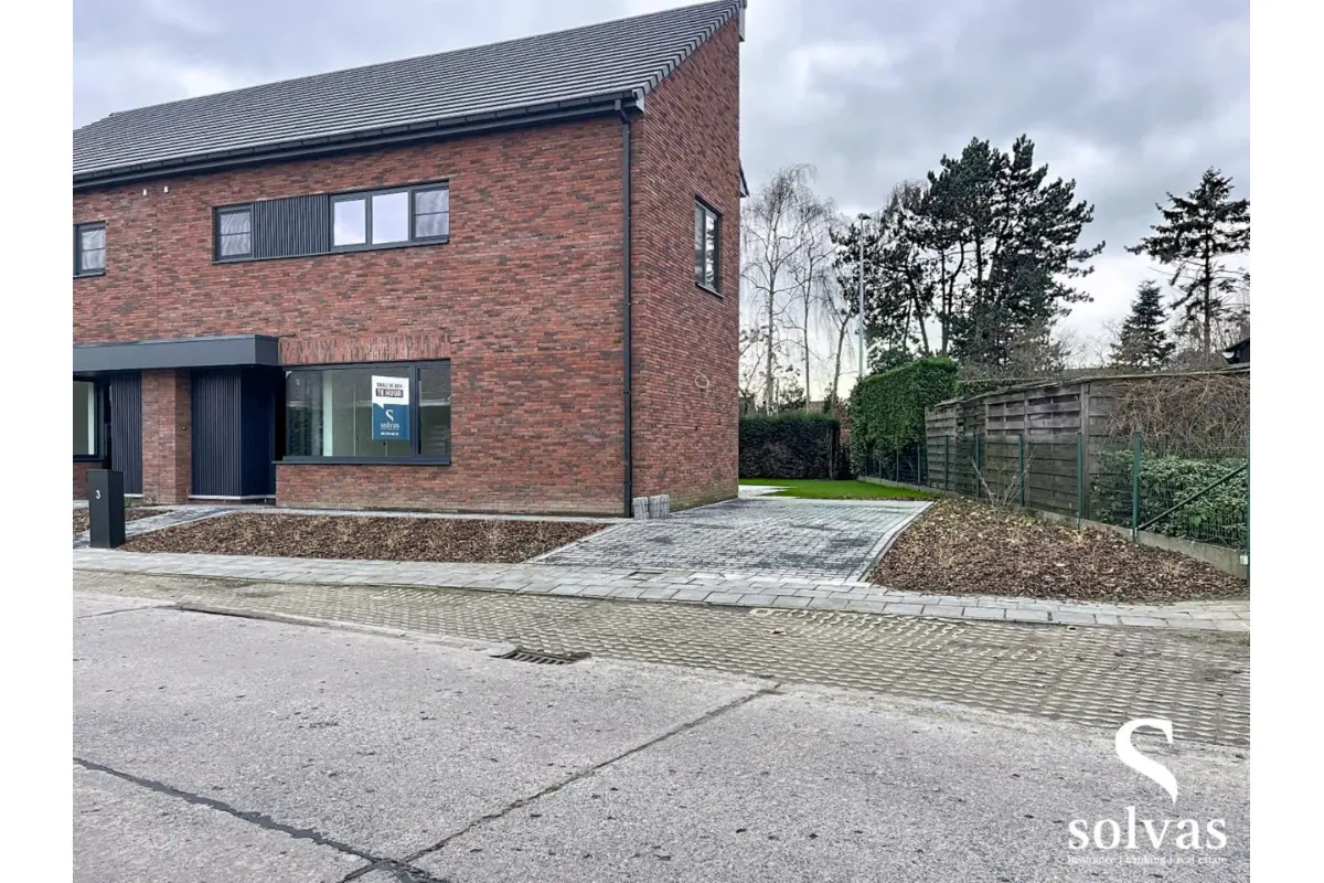 Huis te  huur in Aalter 9880 1380.00€ 3 slaapkamers m² - Zoekertje 675426