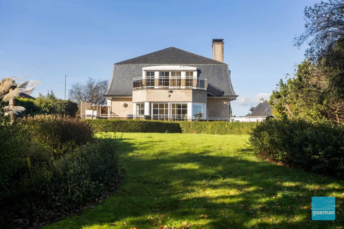 Huis te  koop in Gijzegem 9308 699000.00€ 3 slaapkamers 401.00m² - Zoekertje 675402