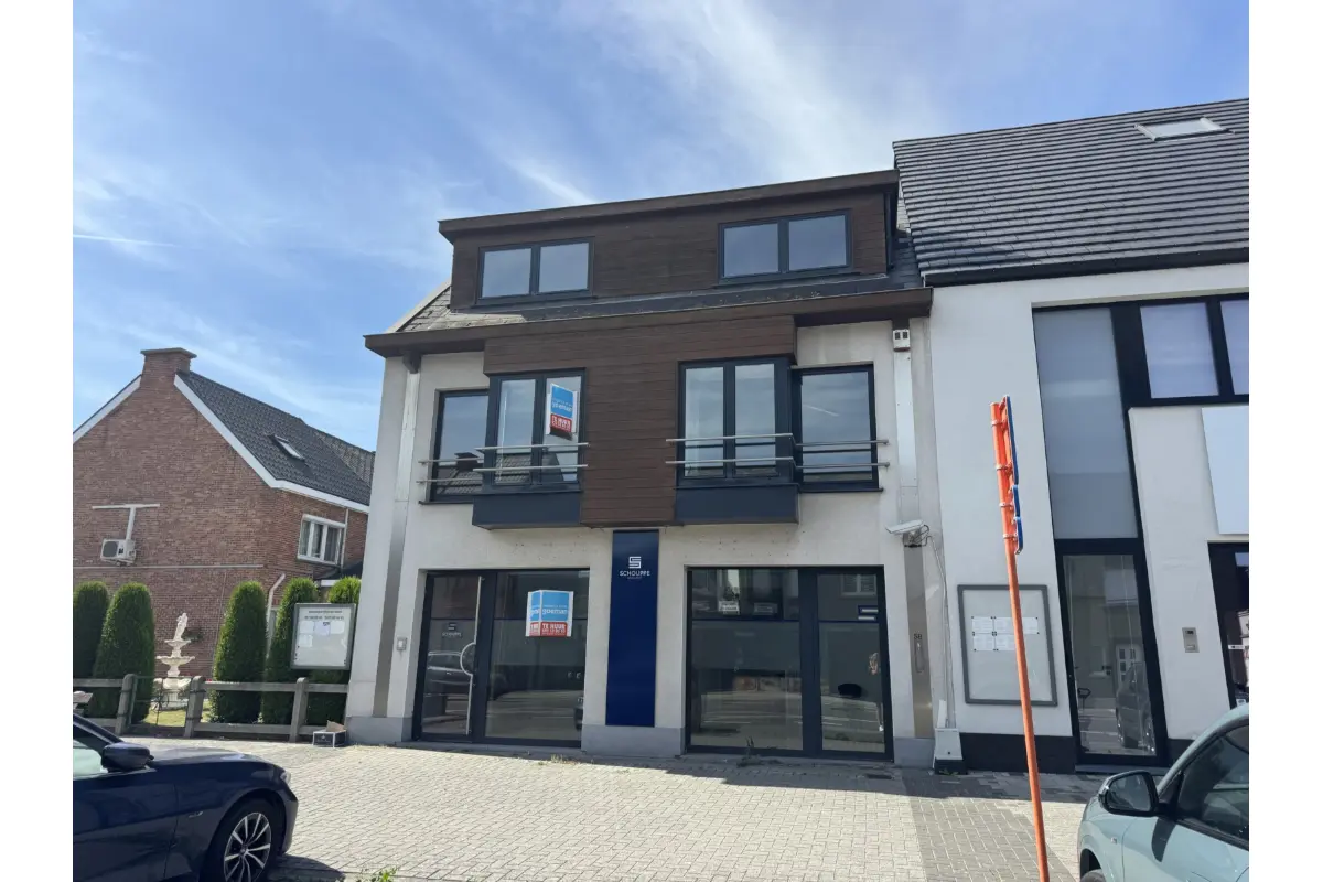 Handelszaak te  huur in Wichelen 9260 600.00€  slaapkamers 124.00m² - Zoekertje 675728