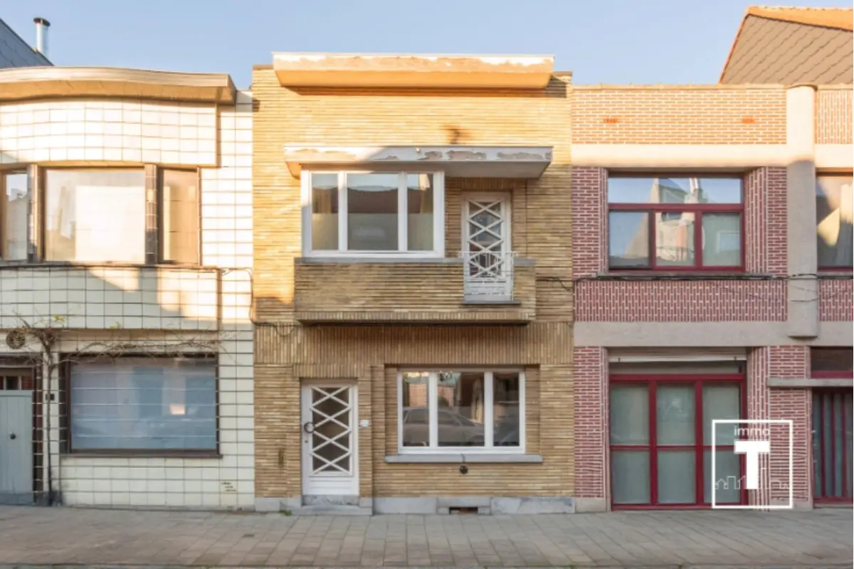 Huis te  huur in Gentbrugge 9050 1100.00€ 2 slaapkamers 151.00m² - Zoekertje 675075