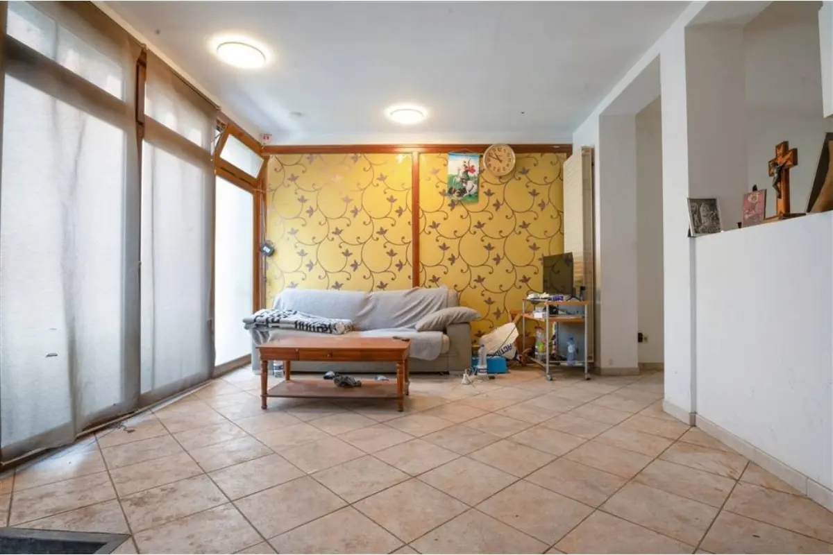 Appartement te  koop in Aalst 9300 110000.00€ 1 slaapkamers 57.96m² - Zoekertje 675213