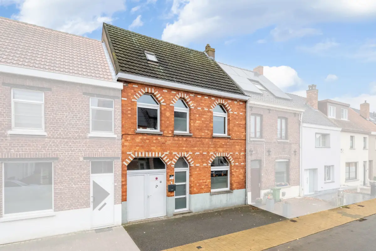 Huis te  koop in Merelbeke 9820 398000.00€ 5 slaapkamers 212.00m² - Zoekertje 676621