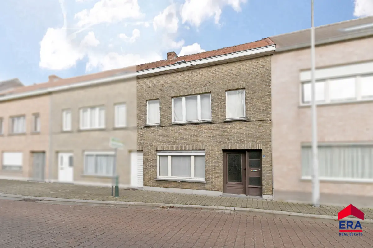 Huis te  koop in Eeklo 9900 175000.00€ 3 slaapkamers 155.00m² - Zoekertje 676186