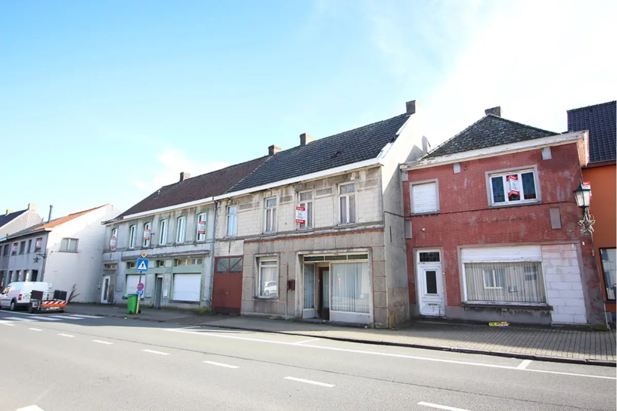 Grond te  koop in Munkzwalm 9630 1250000.00€  slaapkamers m² - Zoekertje 676808