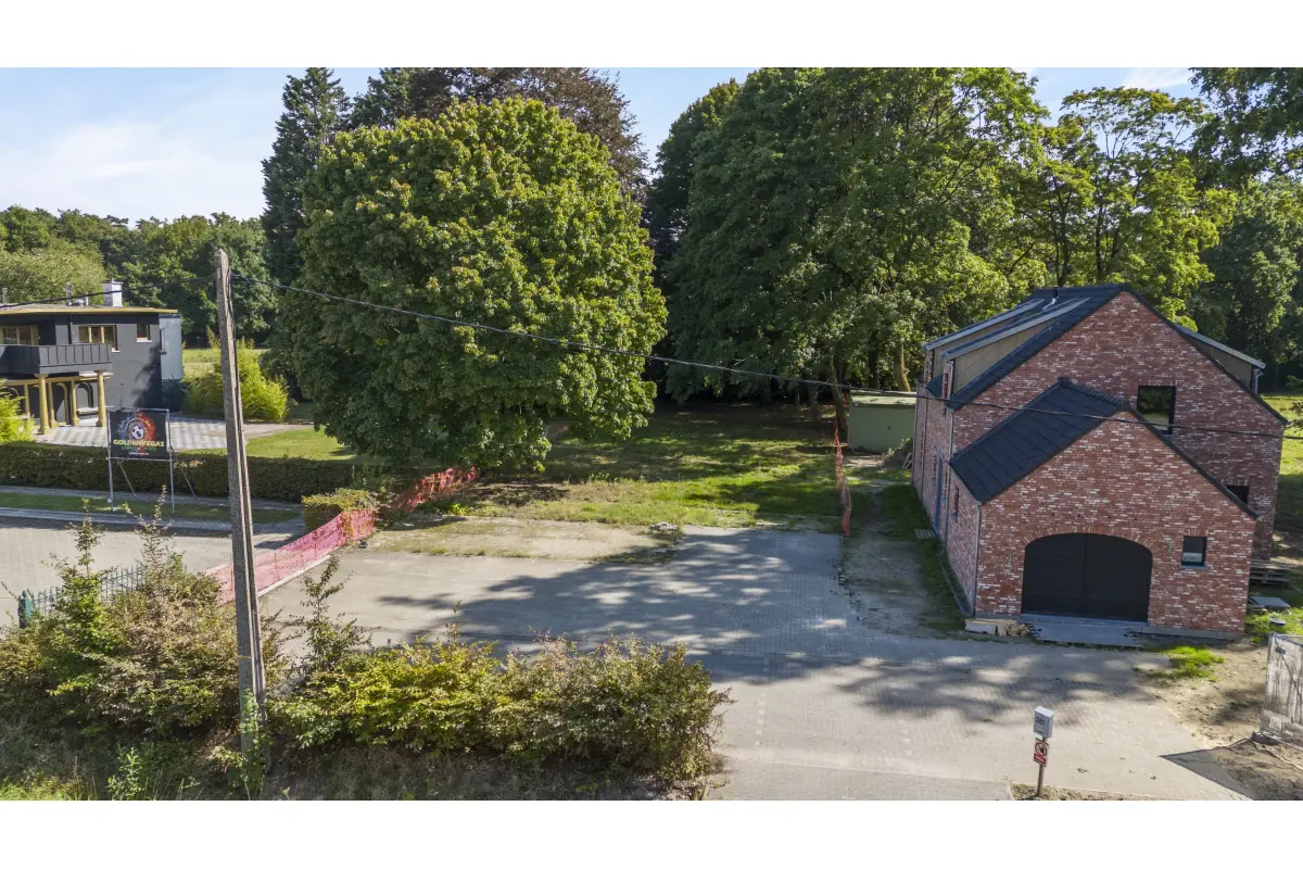 Grond te  koop in Haasdonk 9120 225000.00€  slaapkamers m² - Zoekertje 677841