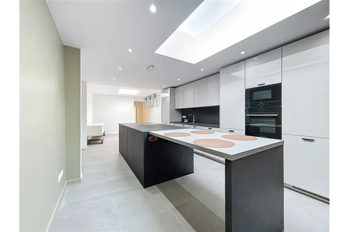 Huis te  koop in Sint-Niklaas 9100 399000.00€ 3 slaapkamers 165.00m² - Zoekertje 677776