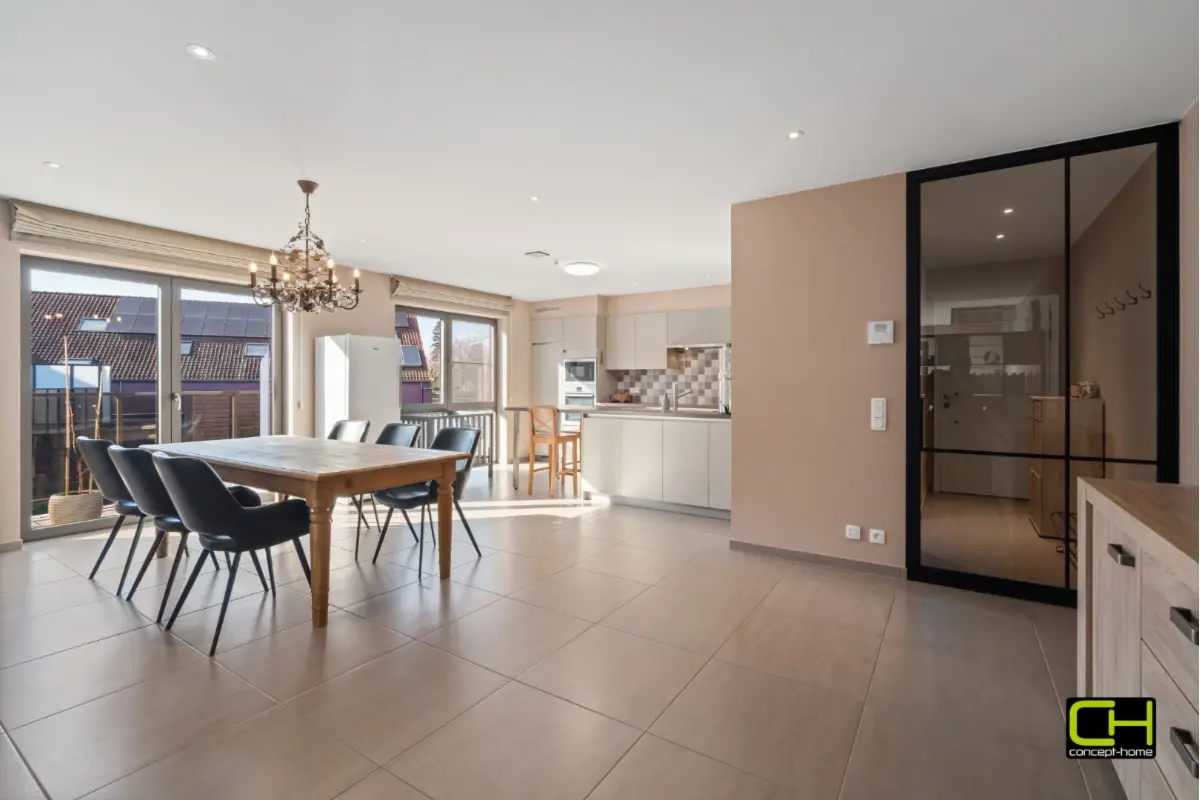 Appartement te  koop in Lovendegem 9920 529500.00€ 2 slaapkamers 155.00m² - Zoekertje 678501