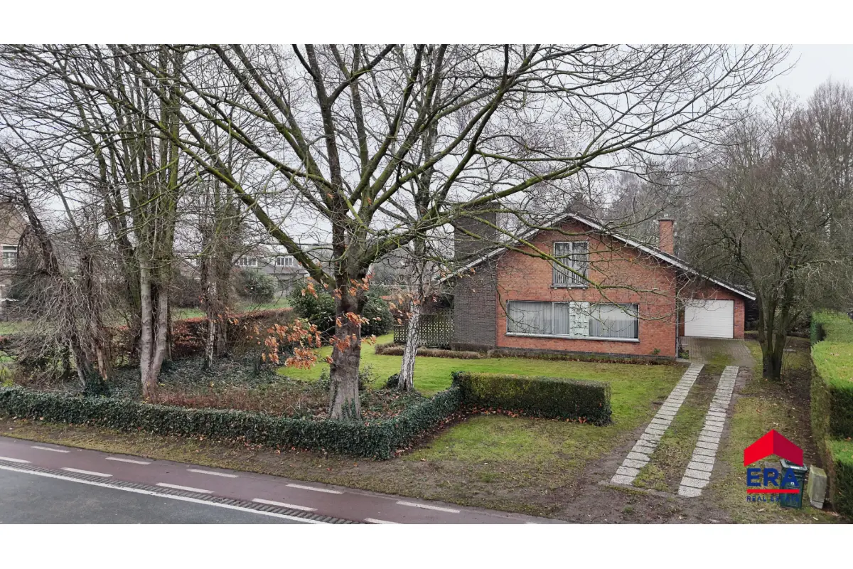 Huis te  koop in Eeklo 9900 450000.00€ 4 slaapkamers 240.00m² - Zoekertje 680401