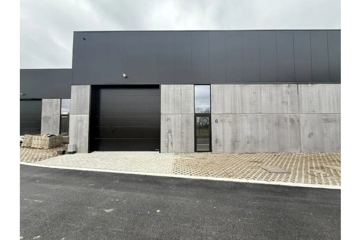 Handelszaak te  huur in Herzele 9550 1884.00€  slaapkamers 323.00m² - Zoekertje 680633