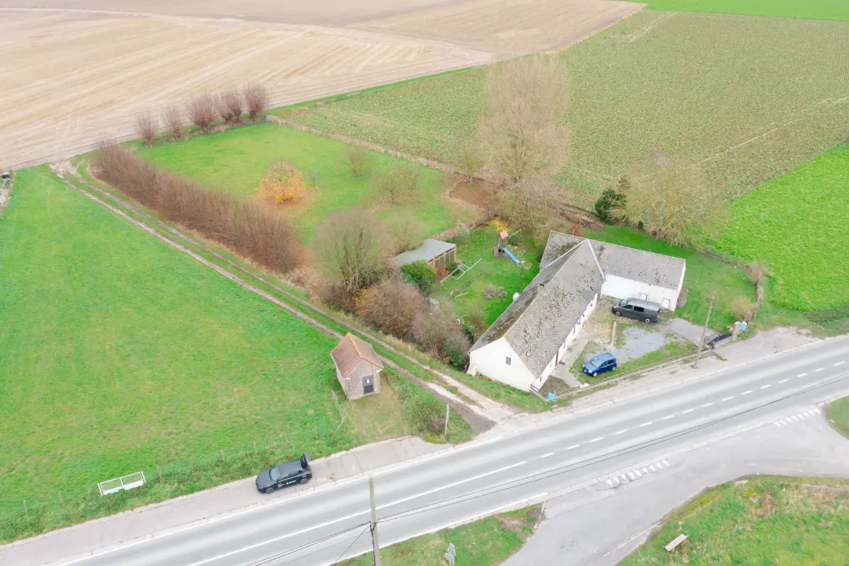 Bungalow te  in Mont-de-l'Enclus 7750 270000.00€ 2 slaapkamers 156.00m² - Zoekertje 680595