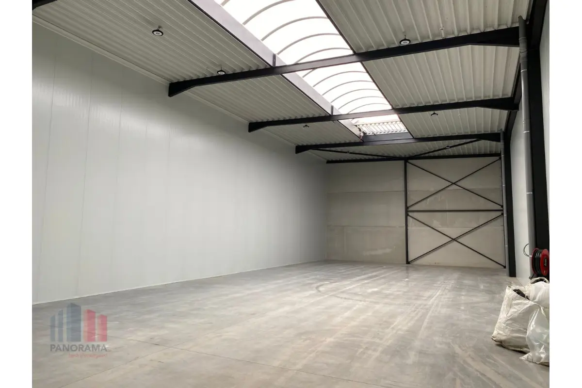 Handelszaak te  huur in Buggenhout 9255 1070.00€  slaapkamers 160.00m² - Zoekertje 682698