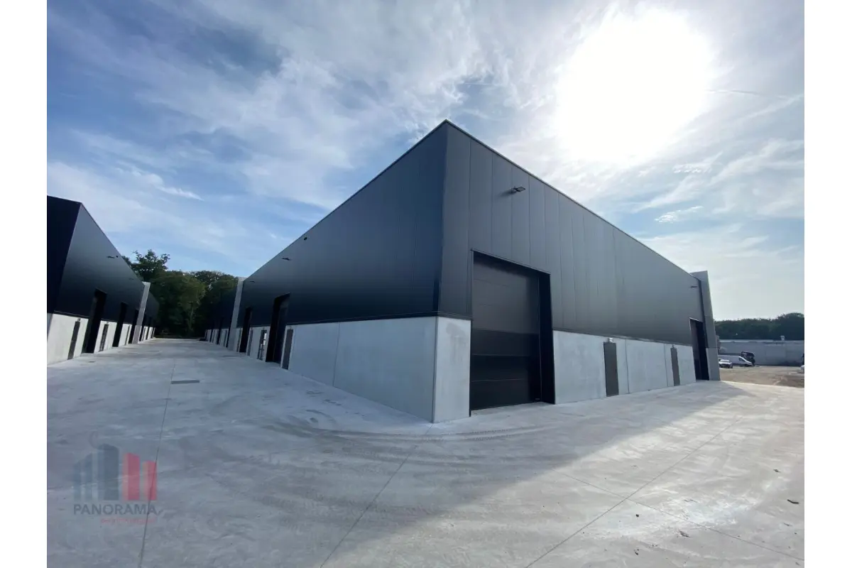 Handelszaak te  huur in Buggenhout 9255 1970.00€  slaapkamers 346.00m² - Zoekertje 682697