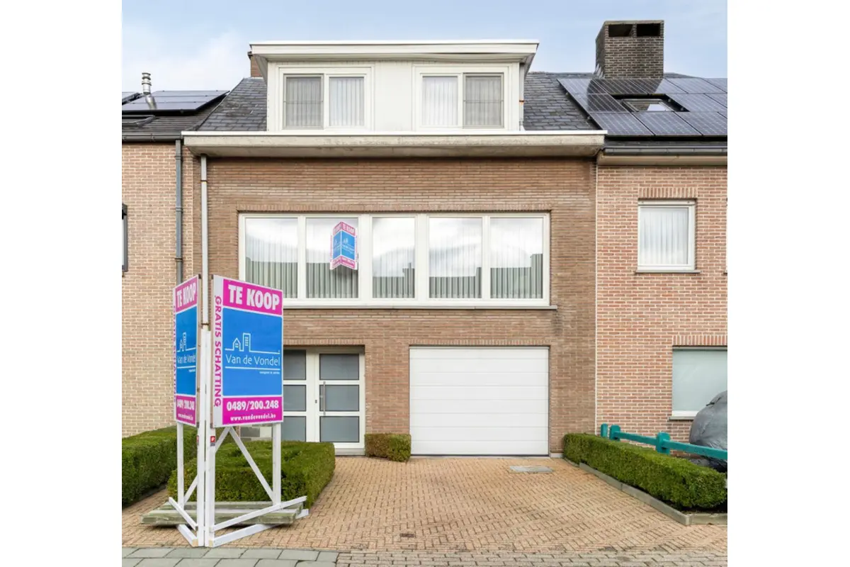 Huis te  koop in Erembodegem 9320 339000.00€ 3 slaapkamers 210.00m² - Zoekertje 682824