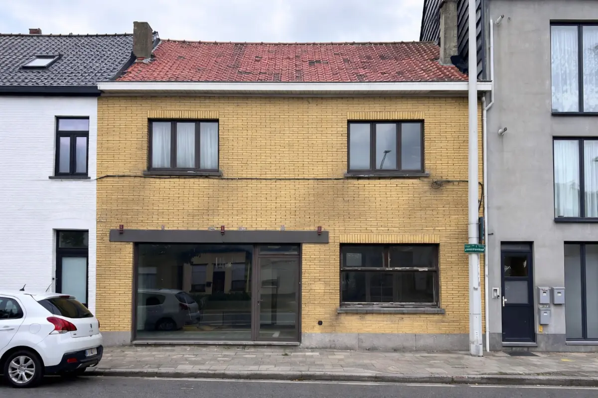 Huis te  koop in Eeklo 9900 199500.00€ 3 slaapkamers 153.00m² - Zoekertje 682763