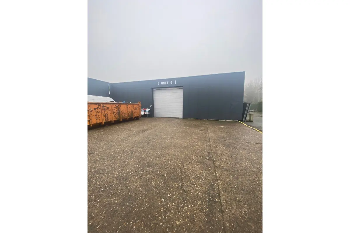 Handelszaak te  huur in Buggenhout 9255 2500.00€  slaapkamers 575.00m² - Zoekertje 683082