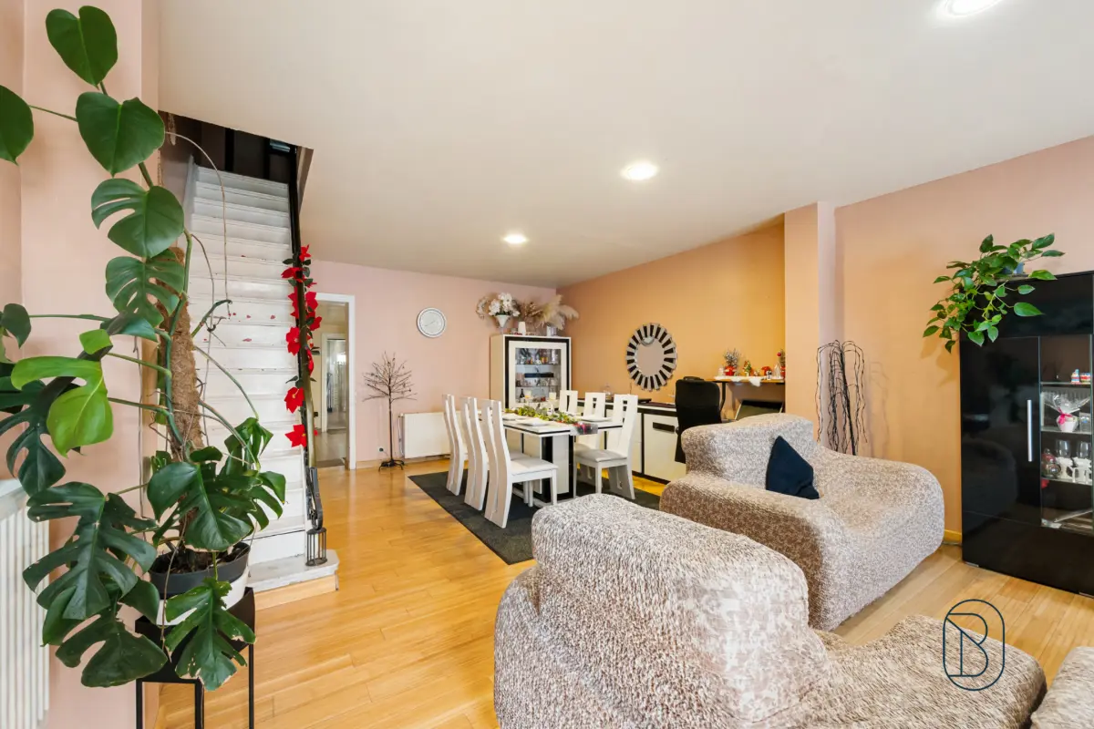 Huis te  koop in Ronse 9600 195000.00€ 4 slaapkamers 140.00m² - Zoekertje 686974