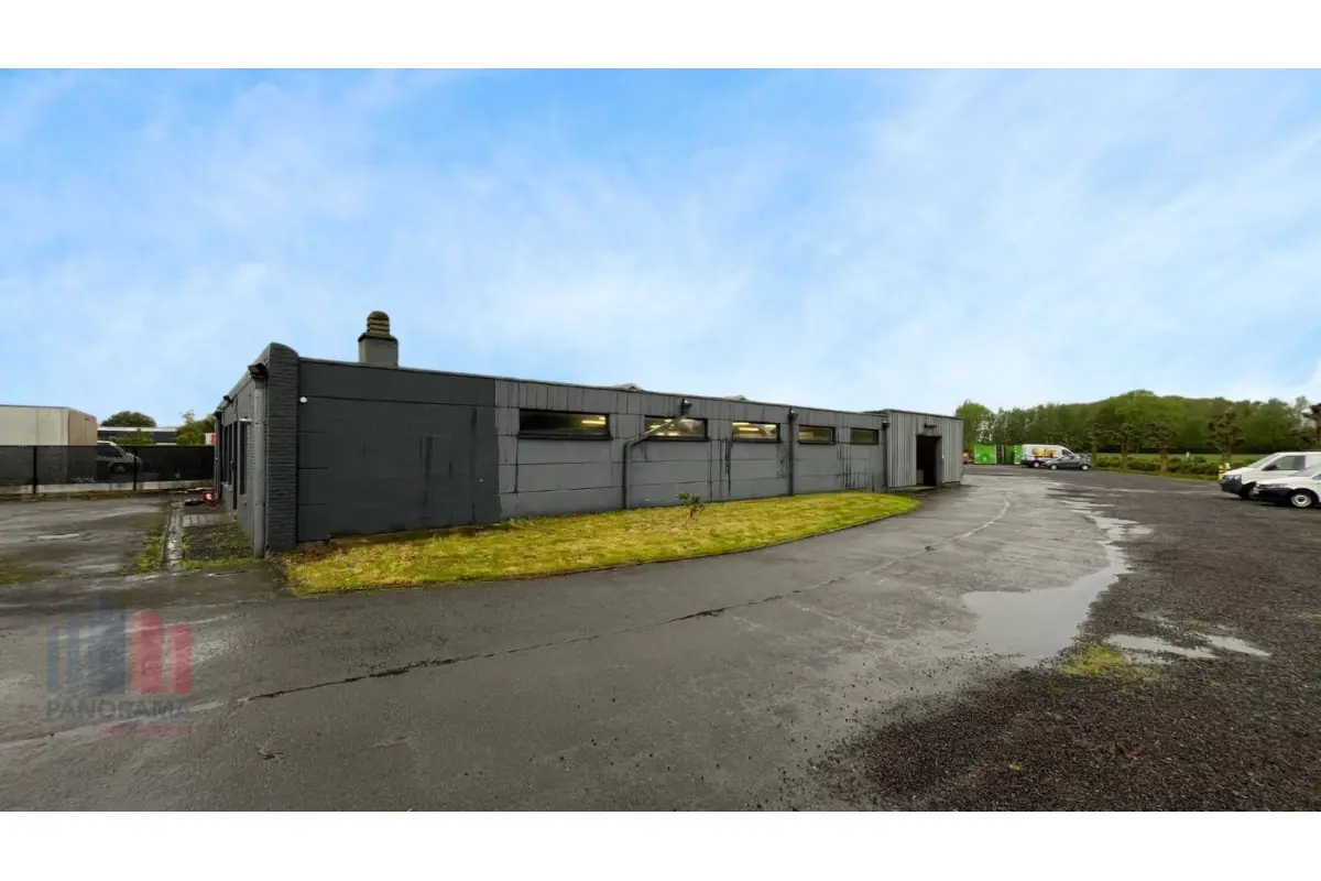 Handelszaak te  huur in Beervelde 9080 2250.00€  slaapkamers 575.00m² - Zoekertje 685917