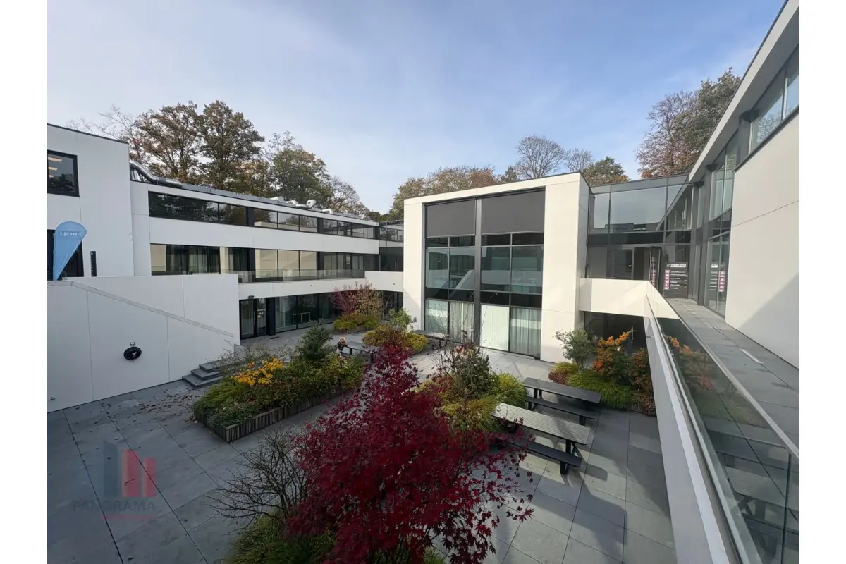 Handelszaak te  huur in Sint-Denijs-Westrem 9051 8413.00€  slaapkamers 673.00m² - Zoekertje 685977