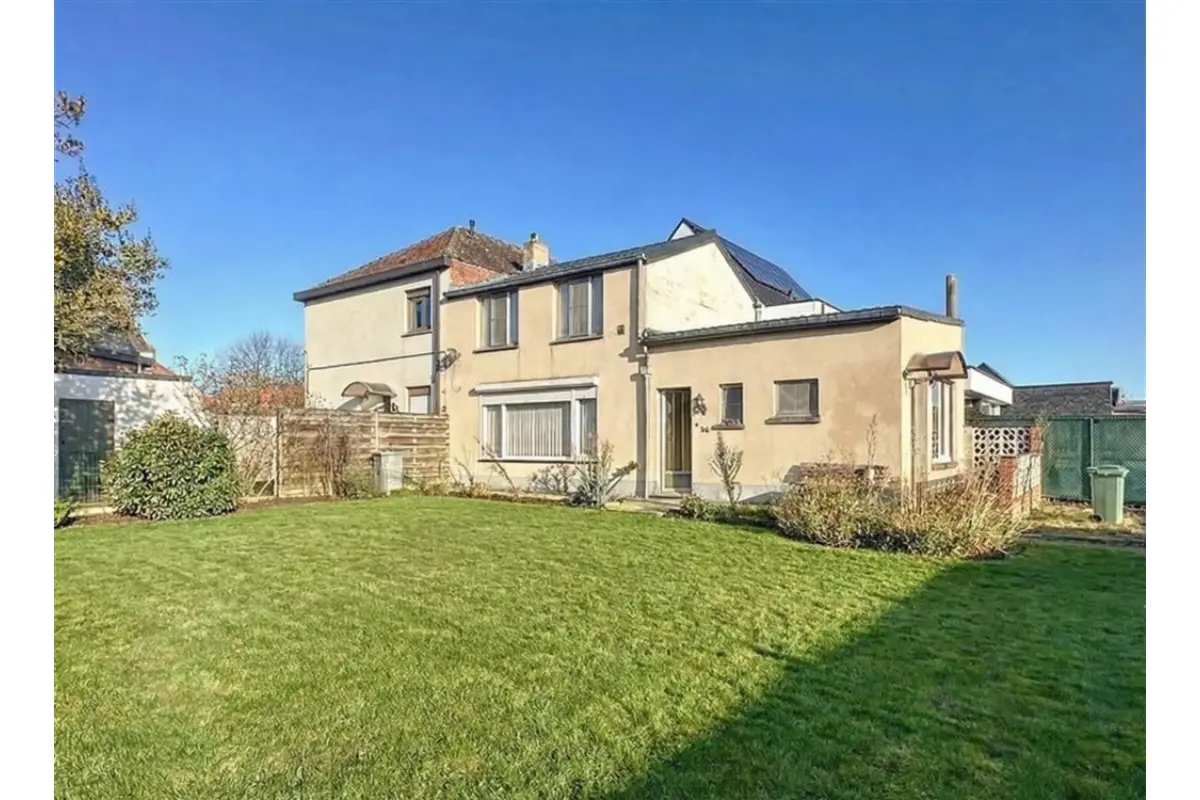 Huis te  koop in Sint-Gillis-Waas 9170 165000.00€ 2 slaapkamers 94.00m² - Zoekertje 688824