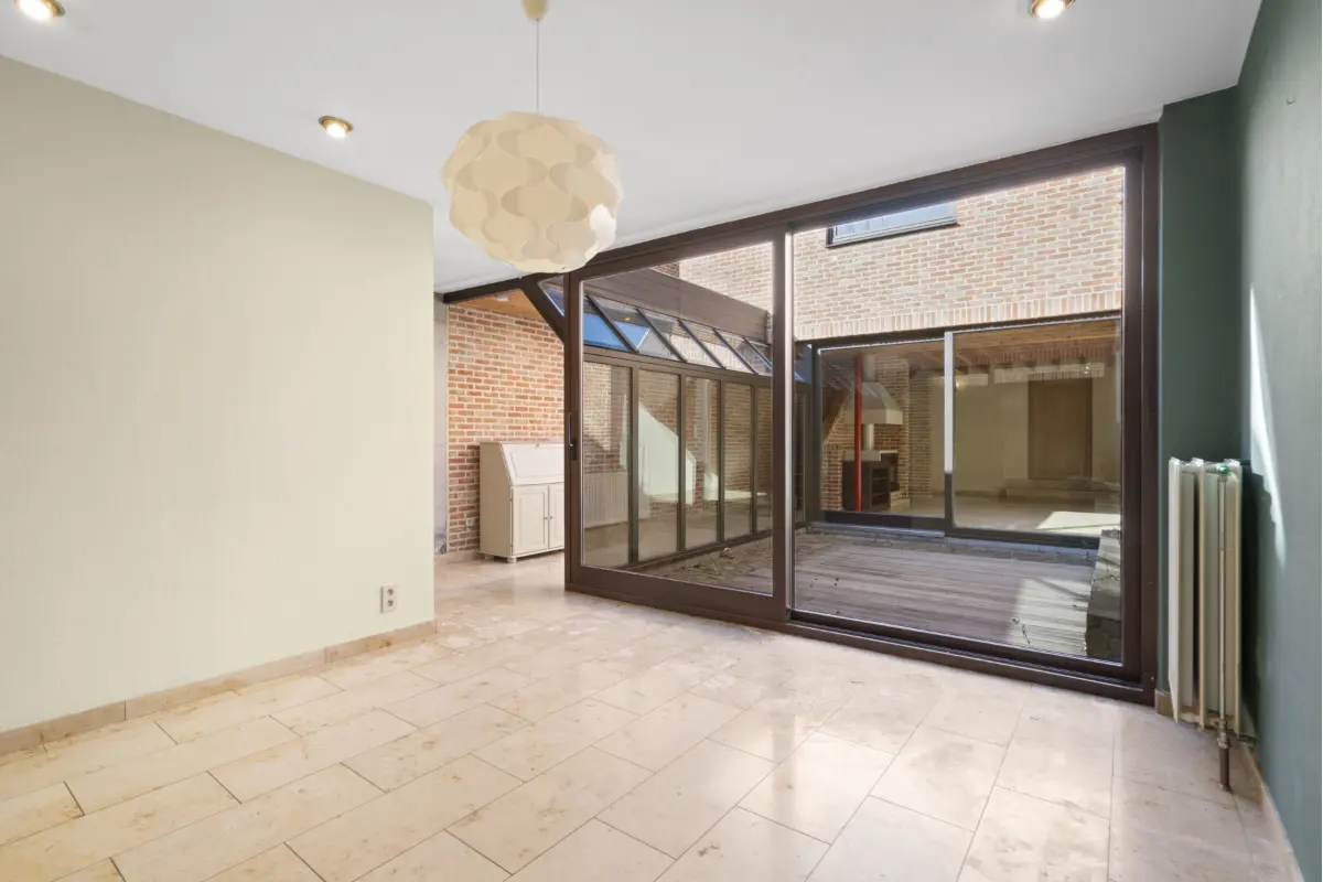 Handelszaak te  koop in Geraardsbergen 9500 299000.00€  slaapkamers 253.50m² - Zoekertje 688950