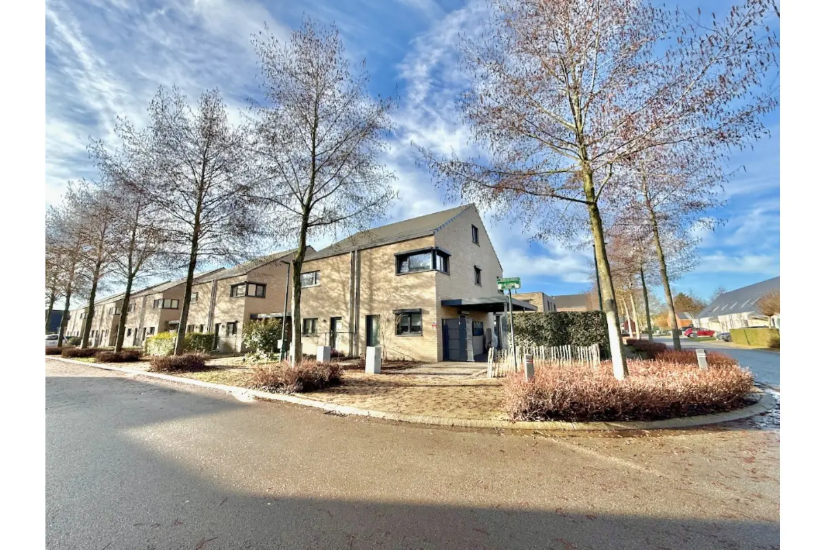 Huis te  koop in Eeklo 9900 390000.00€ 3 slaapkamers 145.00m² - Zoekertje 688490