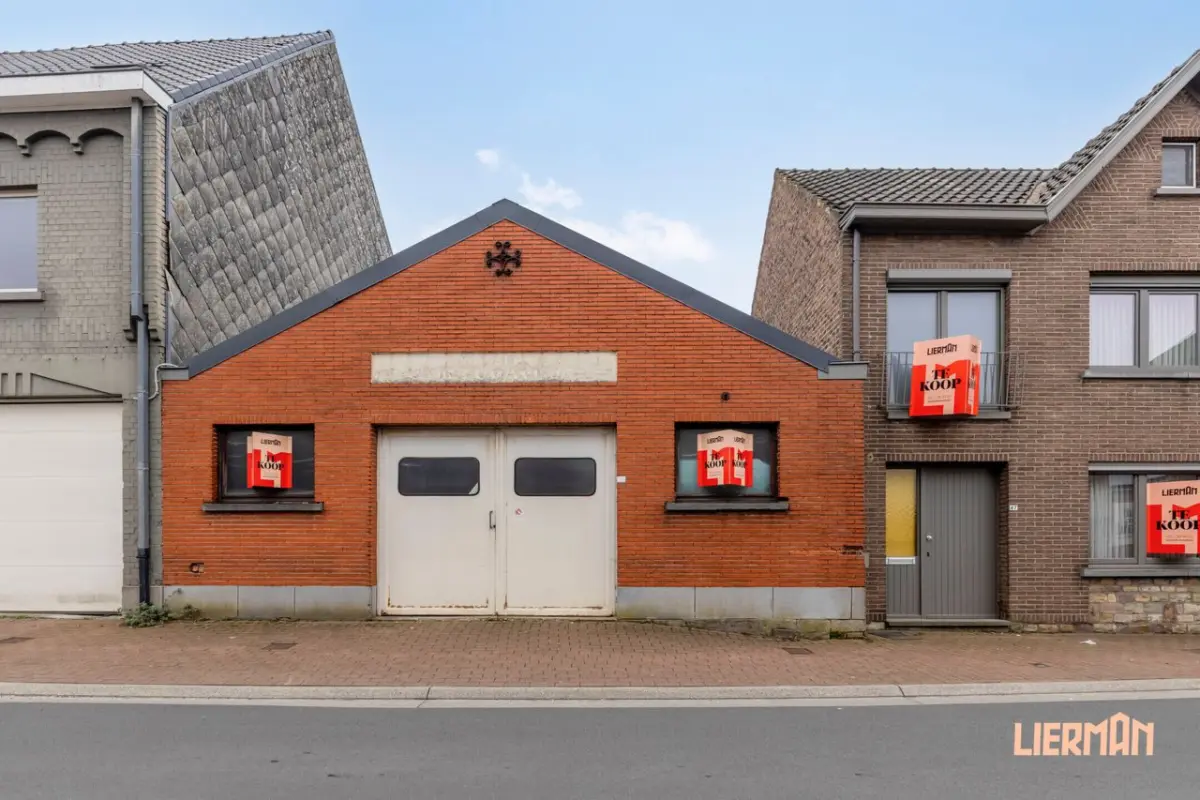 Handelszaak te  koop in Erpe-Mere 9420 210000.00€  slaapkamers m² - Zoekertje 689824