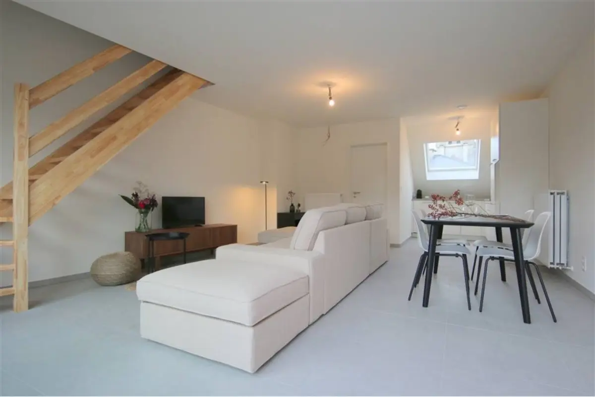 Appartement te  huur in Verrebroek 9130 865.00€ 1 slaapkamers 90.35m² - Zoekertje 690150