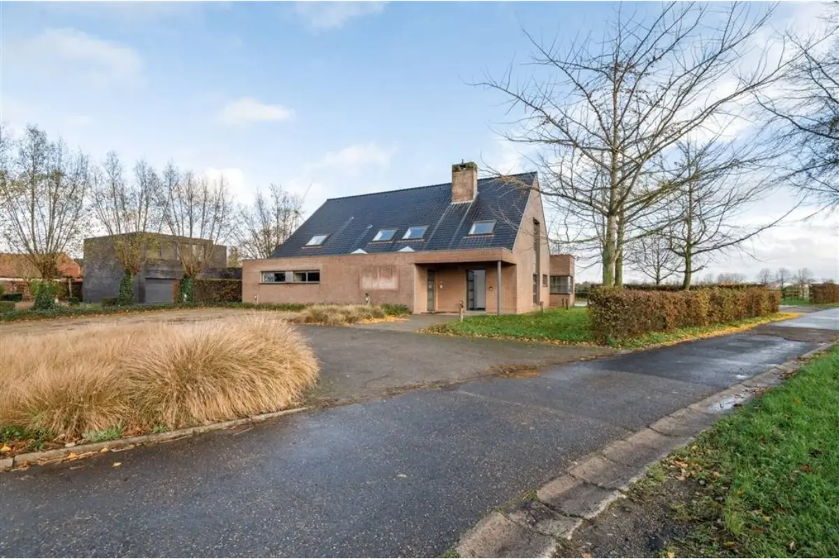 Handelszaak te  koop in Sint-Gillis-Waas 9170 895000.00€ 3 slaapkamers 490.00m² - Zoekertje 691535
