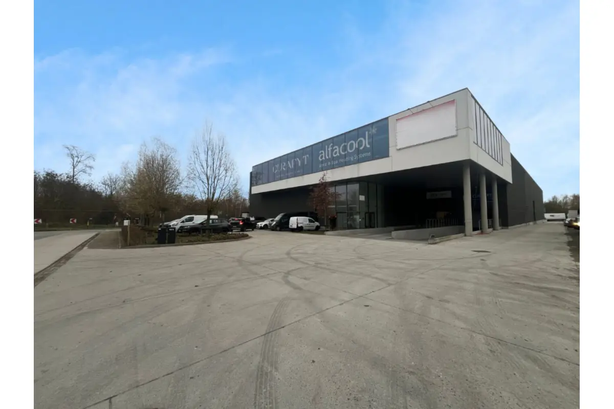 Handelszaak te  huur in Aalst 9300 8873.00€  slaapkamers 1347.00m² - Zoekertje 692543