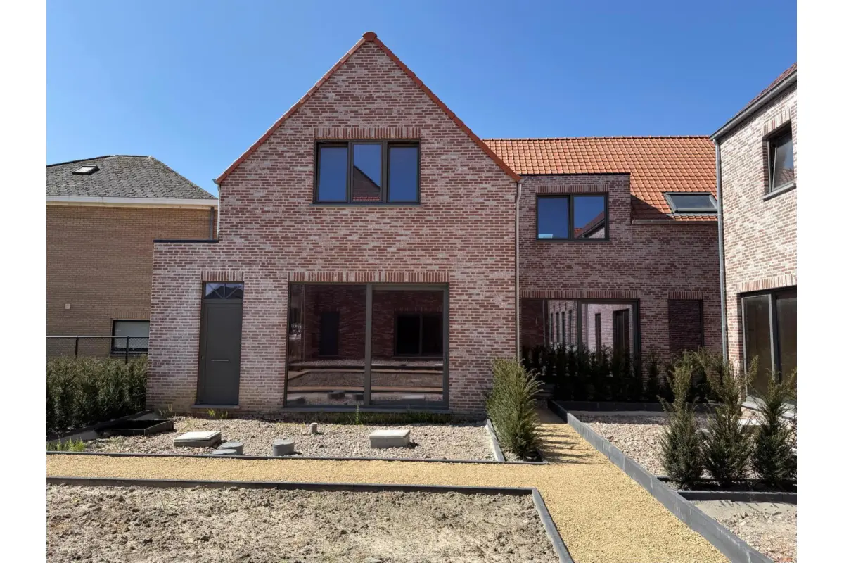 Huis te  koop in Borsbeke 9552 0.00€ 2 slaapkamers 204.00m² - Zoekertje 734545
