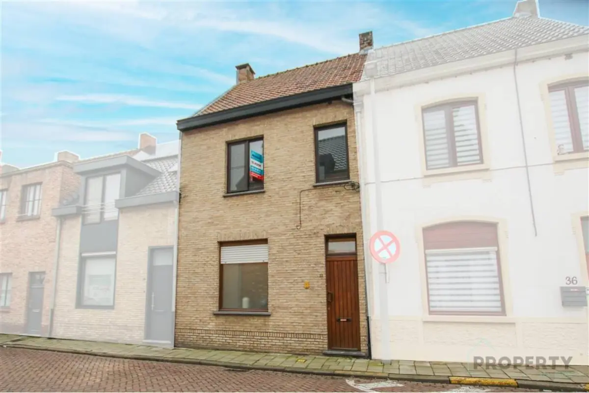 Huis te  koop in Eeklo 9900 260000.00€ 2 slaapkamers 126.00m² - Zoekertje 694654