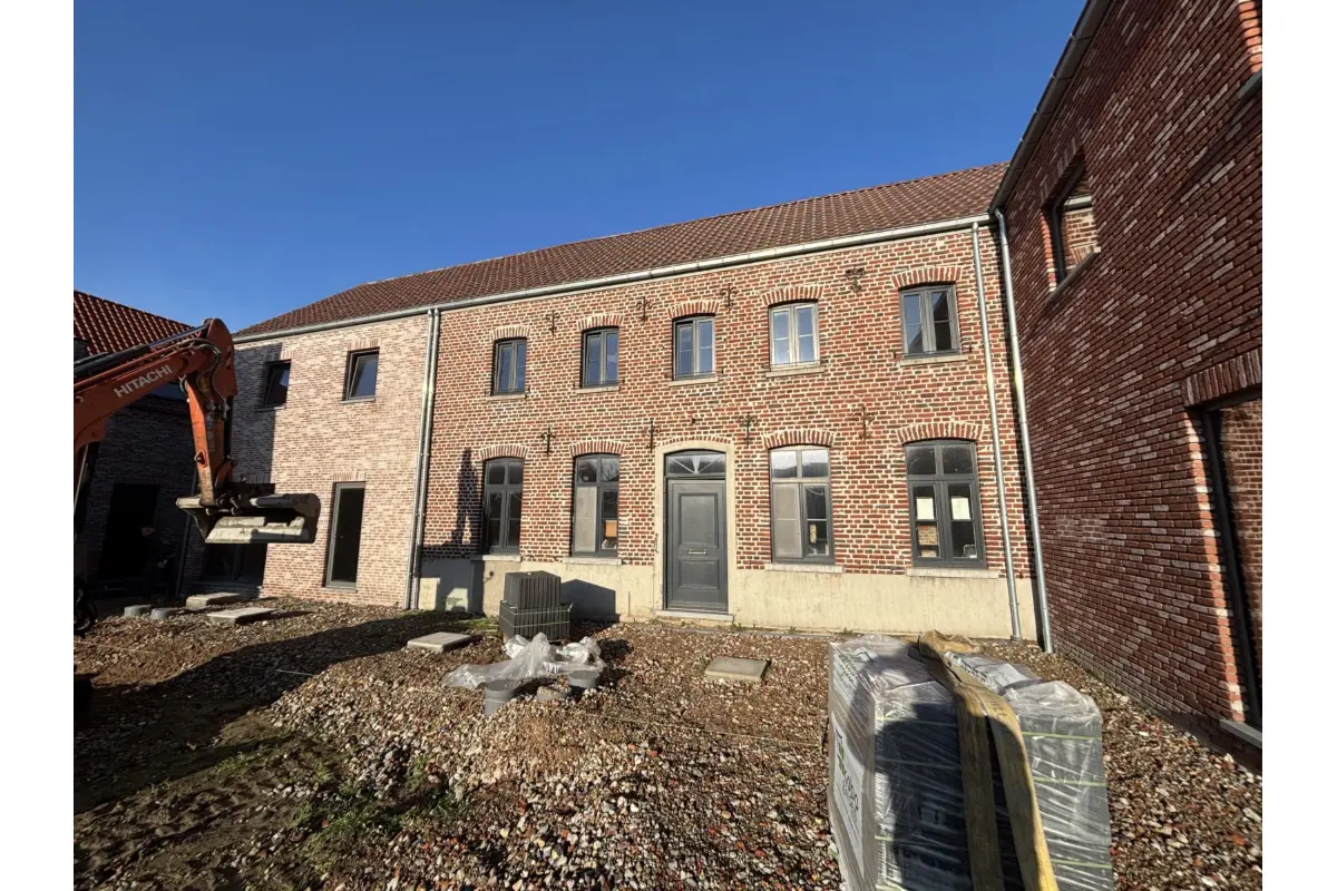 Huis te  koop in Borsbeke 9552 318000.00€ 3 slaapkamers 200.00m² - Zoekertje 734547