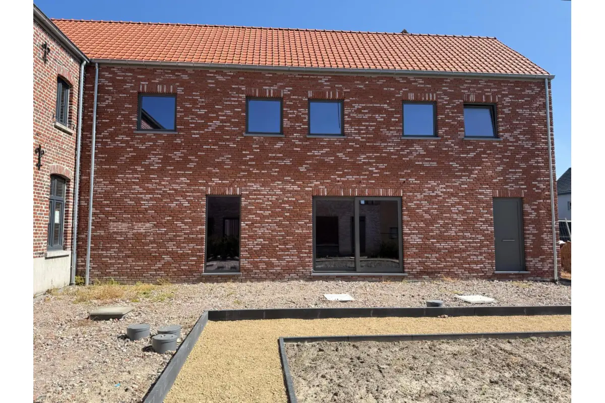 Huis te  koop in Borsbeke 9552 292000.00€ 3 slaapkamers 200.00m² - Zoekertje 734548
