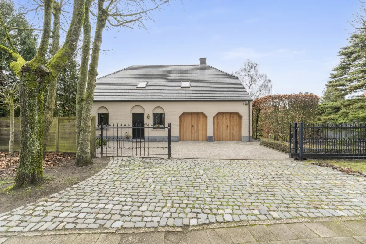 Huis te  koop in Waasmunster 9250 949000.00€ 3 slaapkamers 270.00m² - Zoekertje 694369