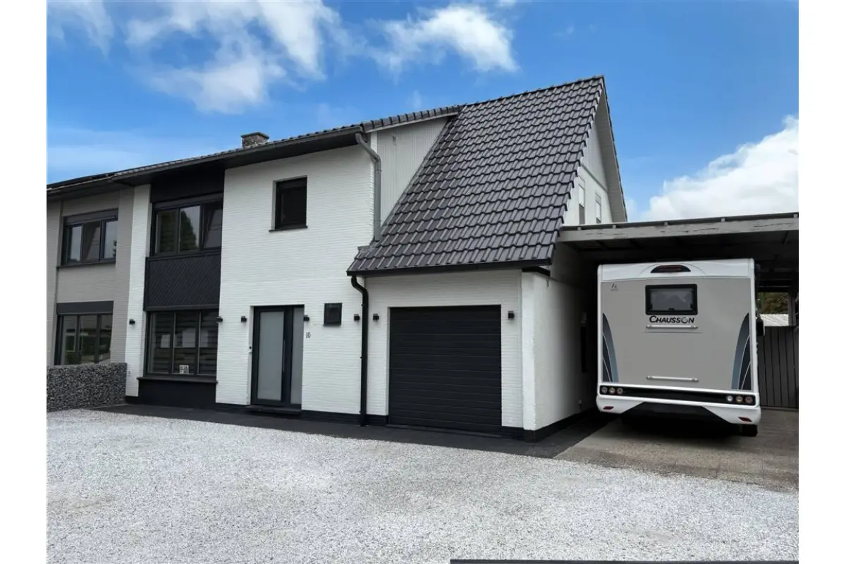 Huis te  koop in Kemzeke 9190 449000.00€ 4 slaapkamers m² - Zoekertje 695578