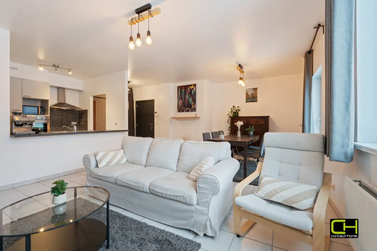 Appartement te  koop in Sint-Amandsberg 9040 349000.00€ 2 slaapkamers 94.00m² - Zoekertje 700522