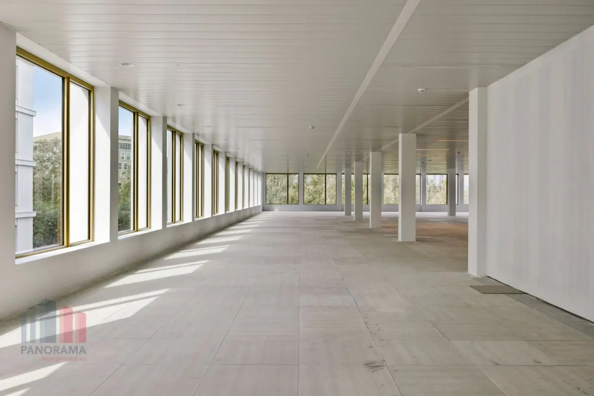 Handelszaak te  huur in Gent 9000 25083.00€  slaapkamers 1627.00m² - Zoekertje 700354