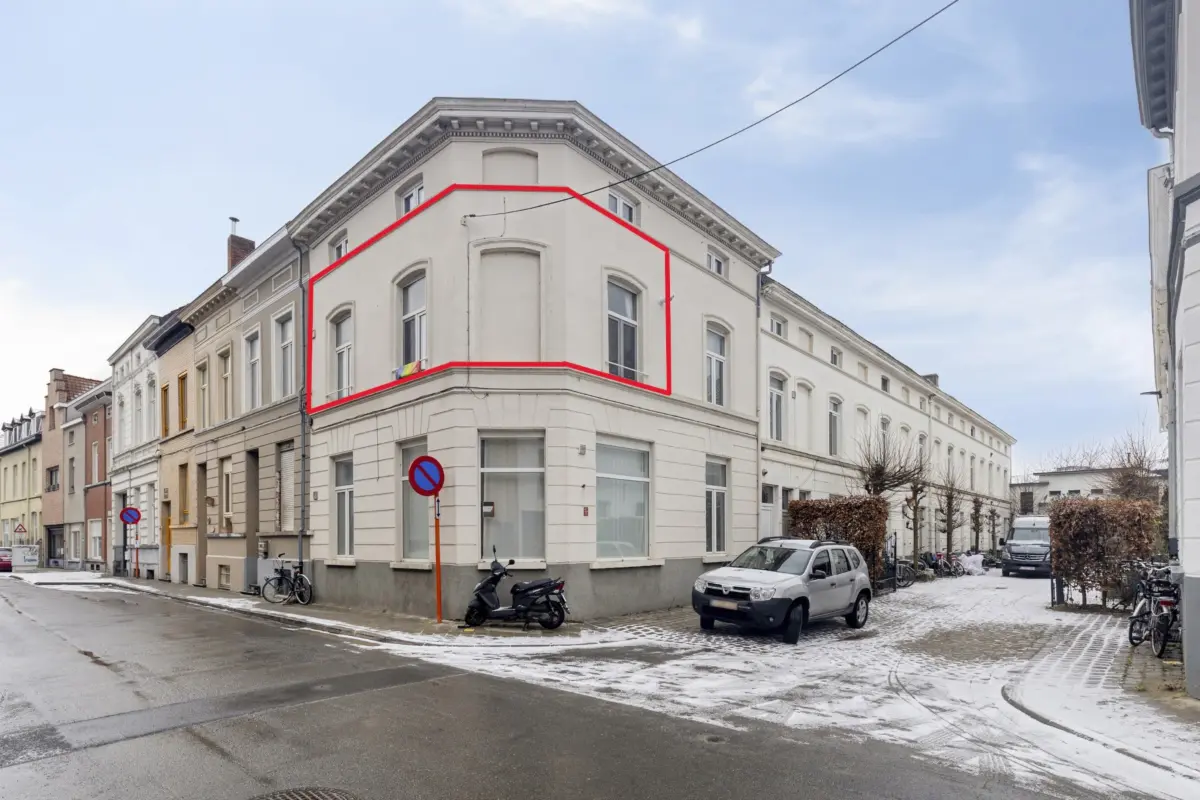 Appartement te  koop in Gent 9000 189000.00€ 0 slaapkamers 28.00m² - Zoekertje 702176